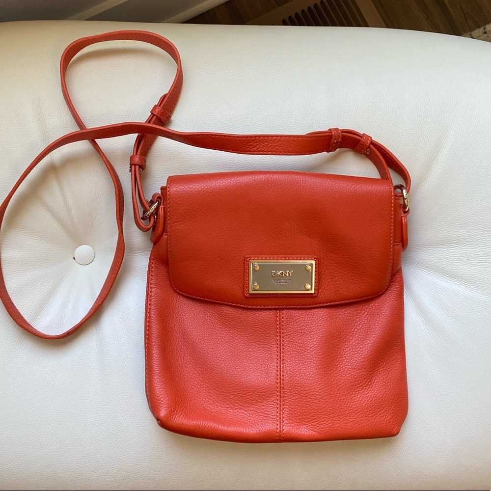 Orange DKNY crossbody bag | great condition